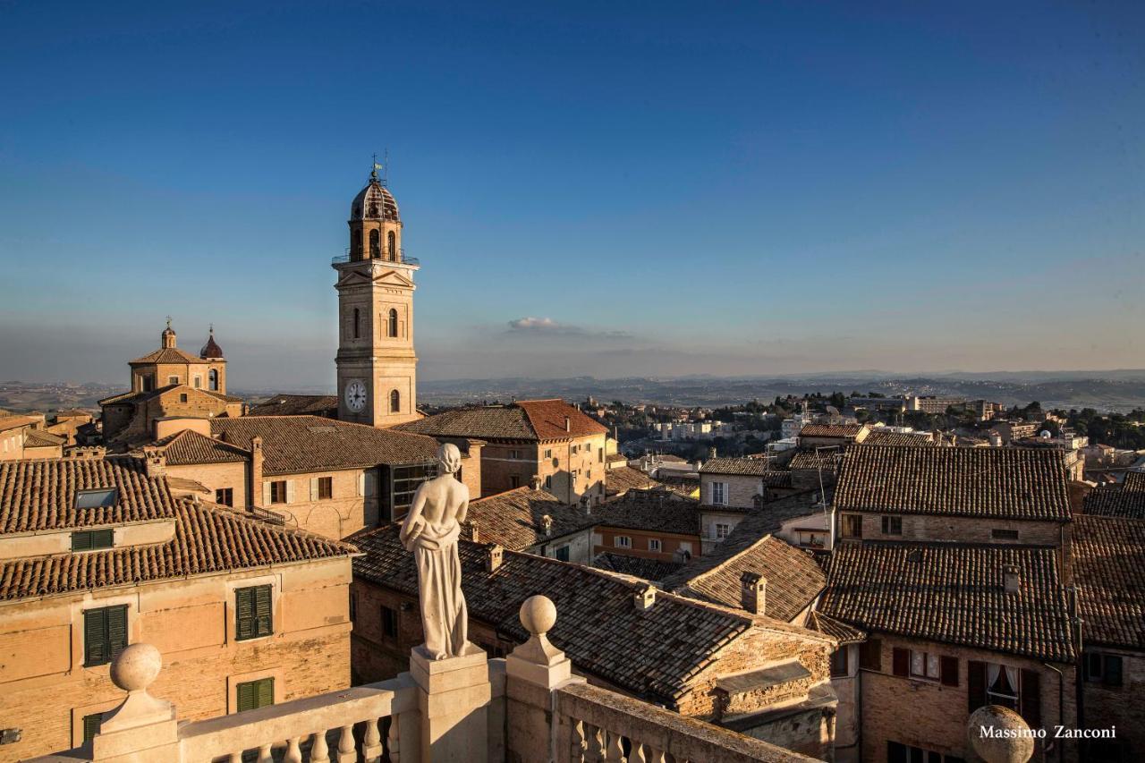 Cavour Elegante Loft In Centro Lägenhet Macerata Exteriör bild